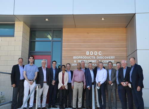 12 members of the Canadian Agri-Food Policy Institute (CAPI) visiting the BDDC, with Prof. Amar Mohanty and Prof. Manjusri Misra