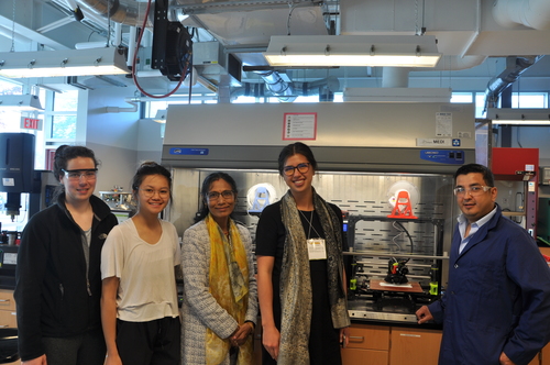 Emma Chow with BDDC Researchers in Front of the 3D Printers